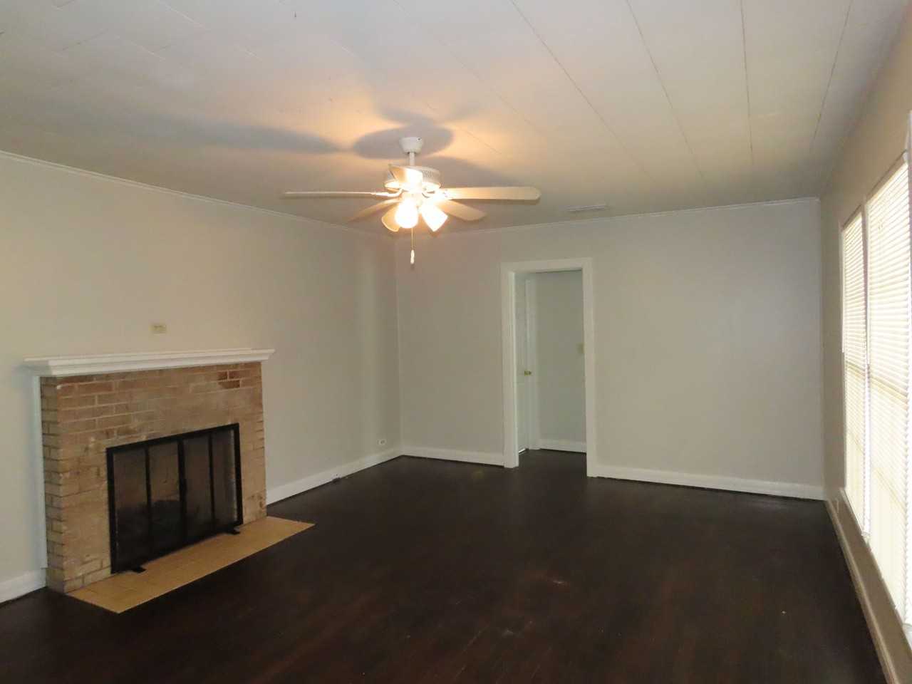 1306 S Glenwood Blvd - Photo 3 of 28