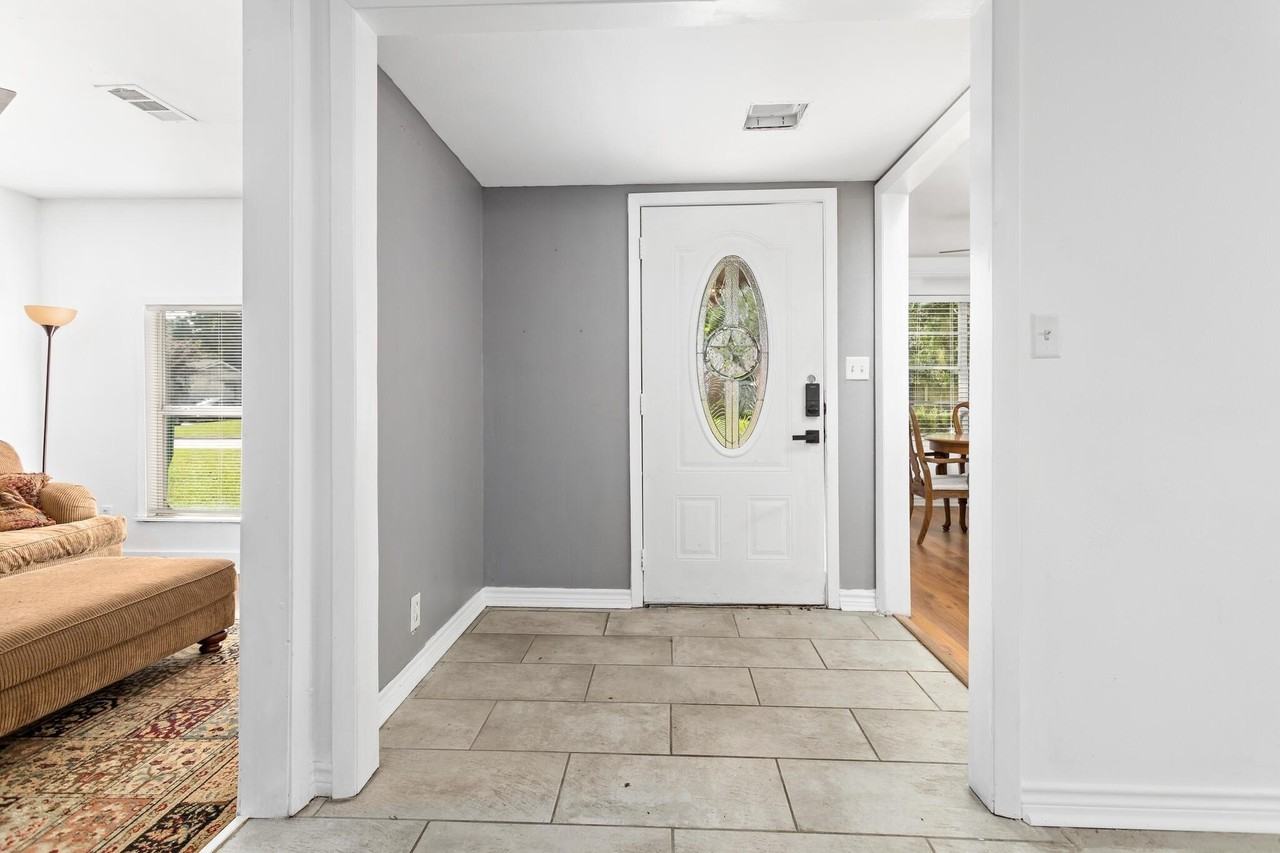 1925 Wilson Ave - Photo 5 of 29