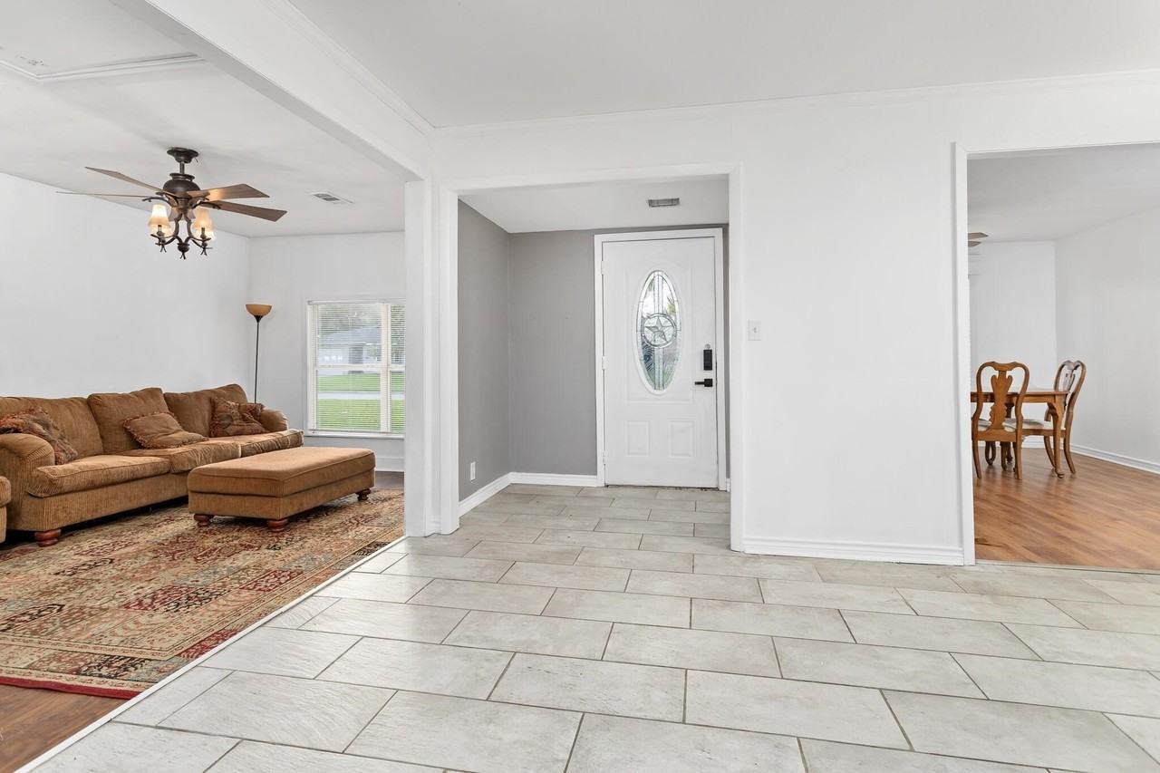 1925 Wilson Ave - Photo 7 of 29