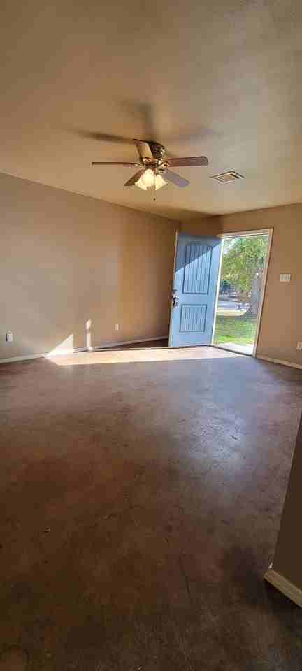 552 E 79th St - Photo 5 of 12