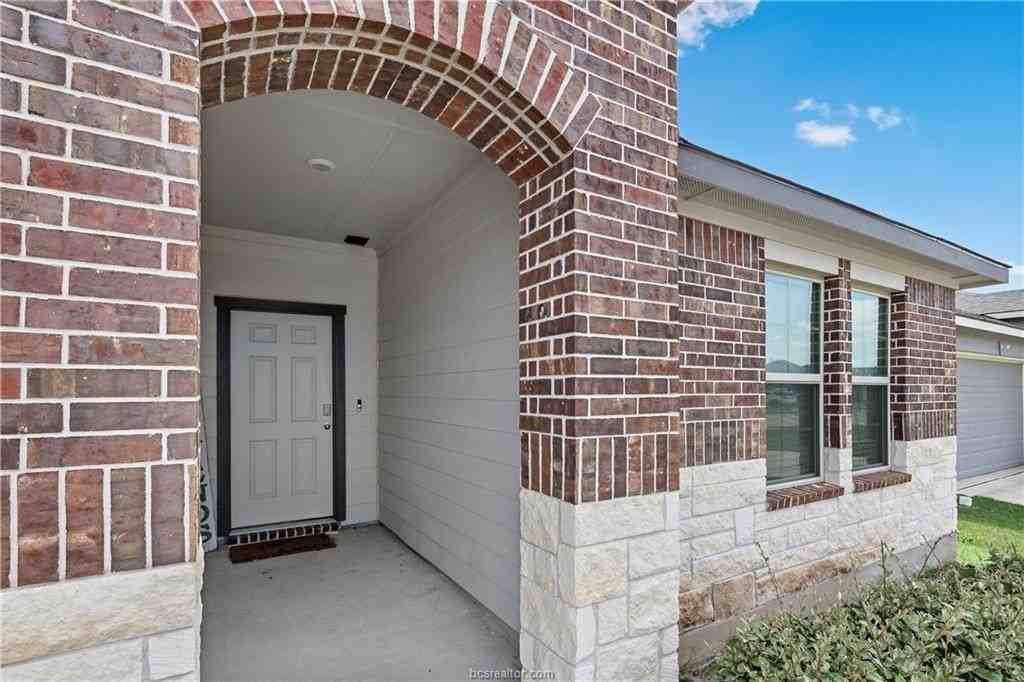 2413 Mulligan Ln - Photo 3 of 6