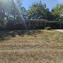 212 S Plaza Dr - Photo 1 of 1