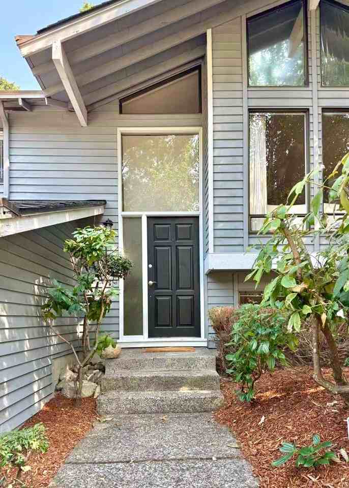 4650 121st Ave Se - Photo 3 of 25