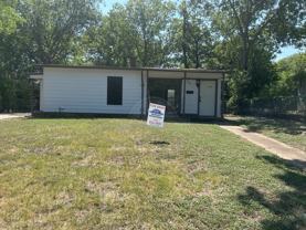 910 Evergreen Dr - Photo 1 of 1