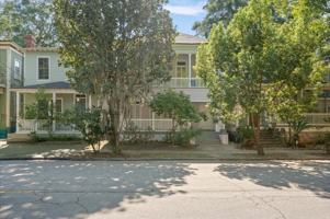 featured image of 1914 Barnard St #D