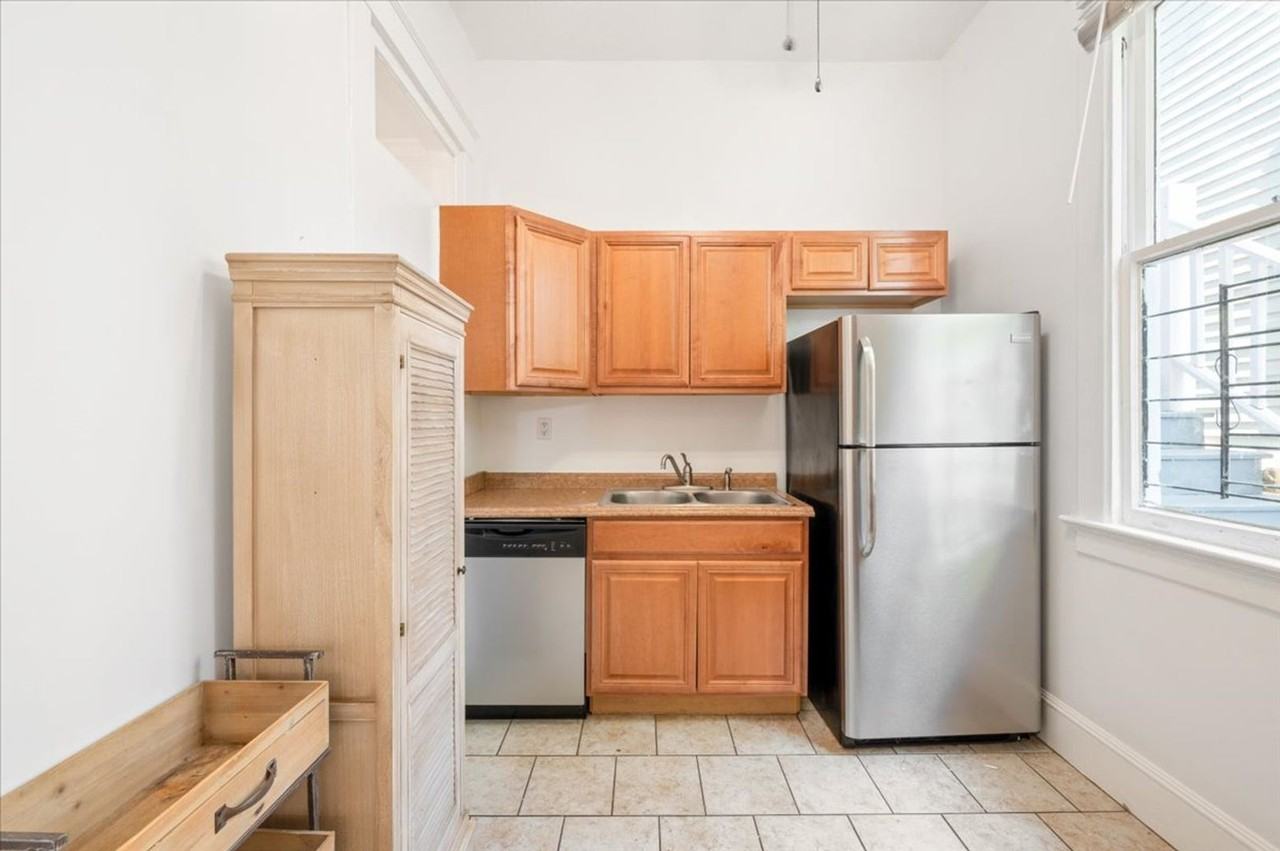 1914 Barnard St #D - Photo 4 of 19