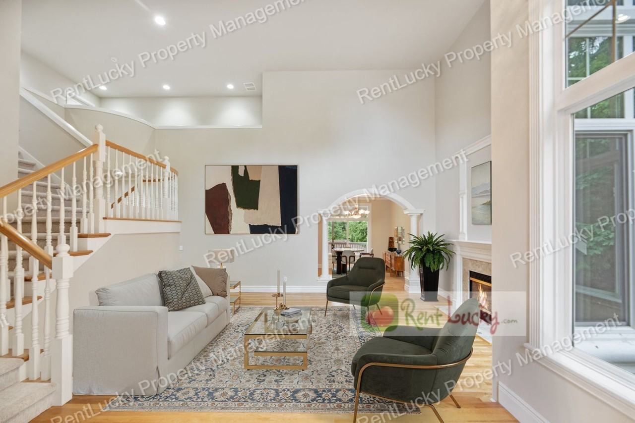 14691 Ne 16th St - Photo 4 of 26