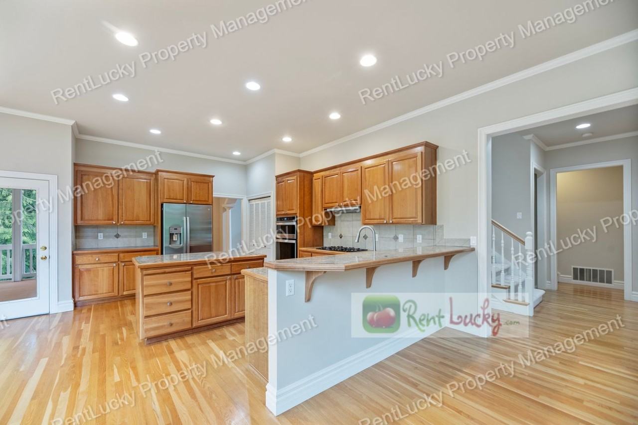 14691 Ne 16th St - Photo 7 of 26