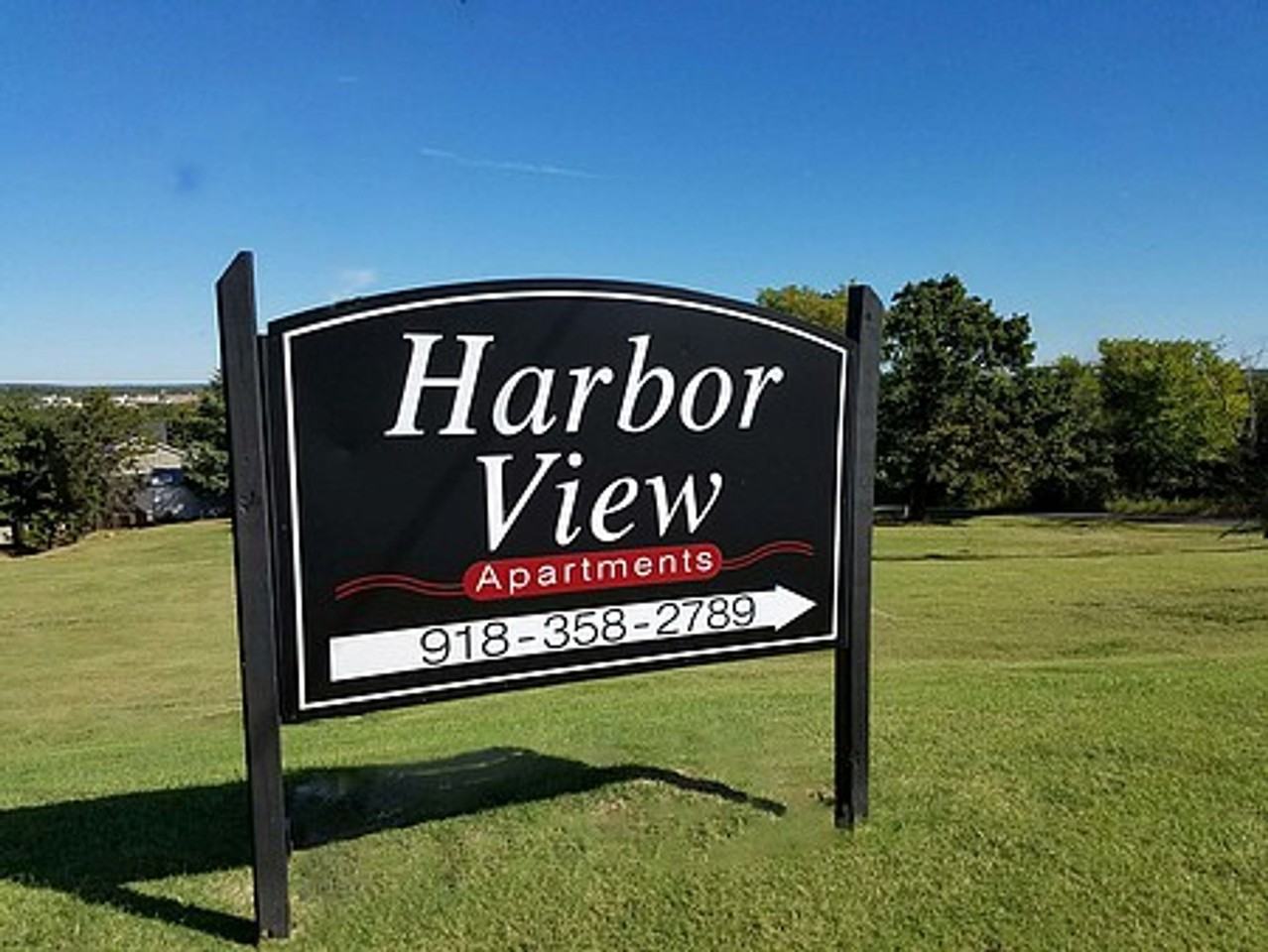 Harbor View Apartments - Photo 2 of 36