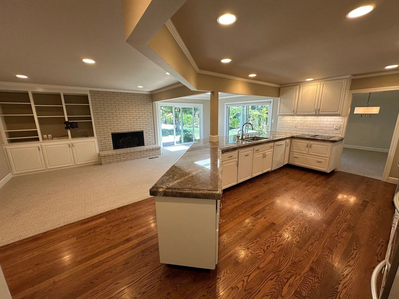 160 Bolla Ave - Photo 2 of 26