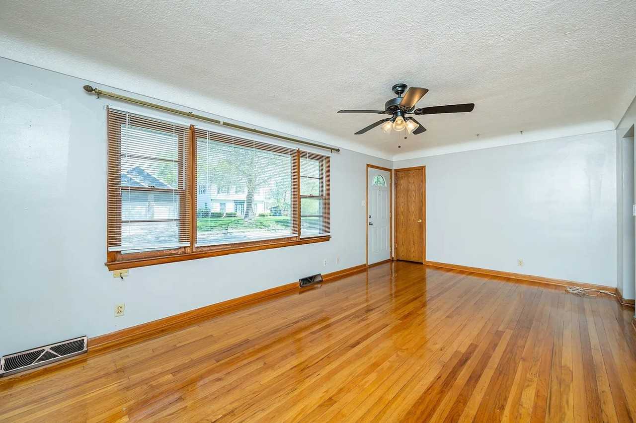 6708 Madison Ave - Photo 2 of 16