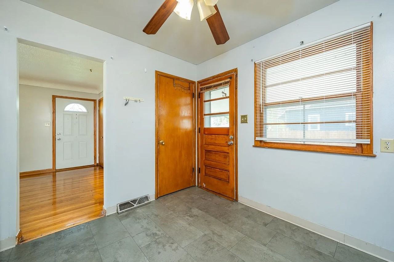 6708 Madison Ave - Photo 5 of 16