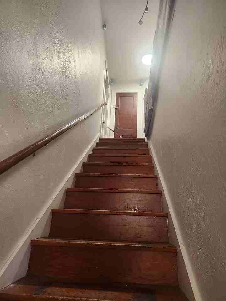 827 1/2 9th St - Photo 6 of 23