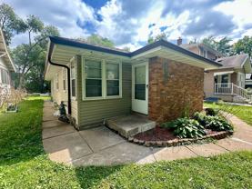 1826 1824/1826 Irving Ave N - 1826 Irving Ave N - Photo 1 of 1