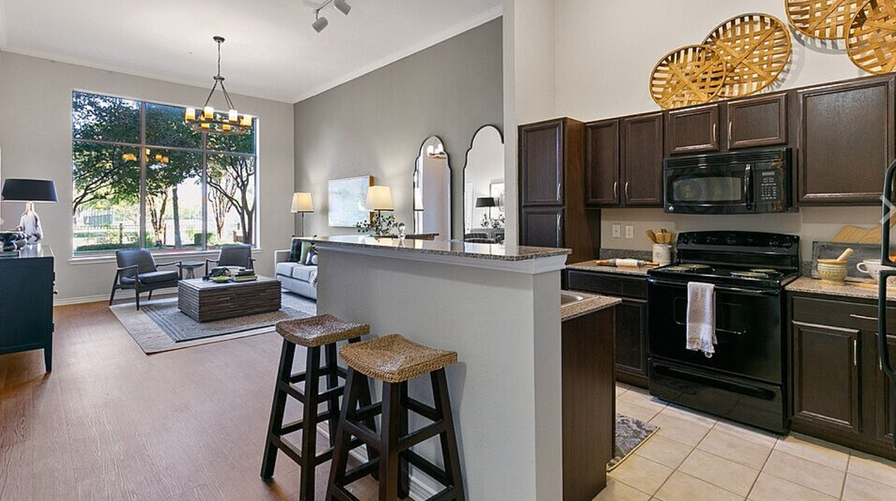 Farmers Branch Ln - Photo 5 of 6