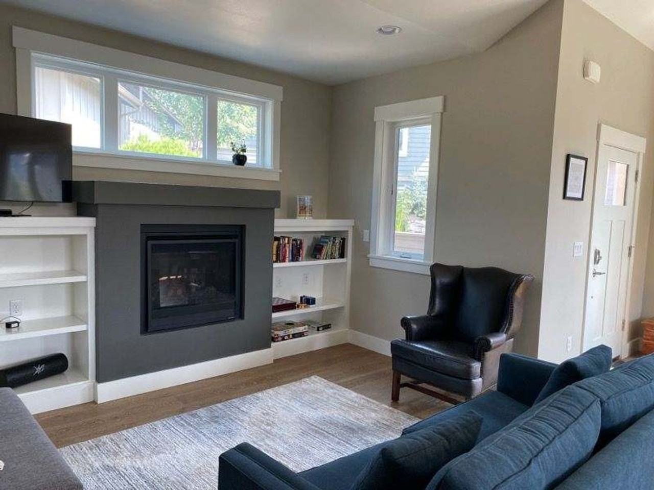 1921 1921 NW Monterey Mews Lane - Photo 2 of 21