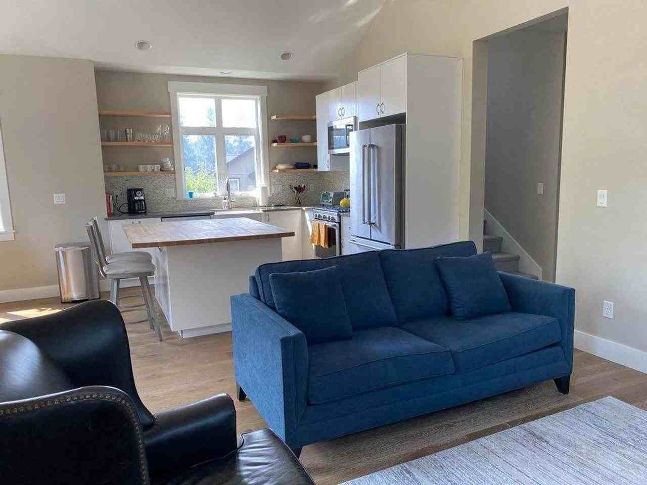 1921 1921 NW Monterey Mews Lane - Photo 5 of 21