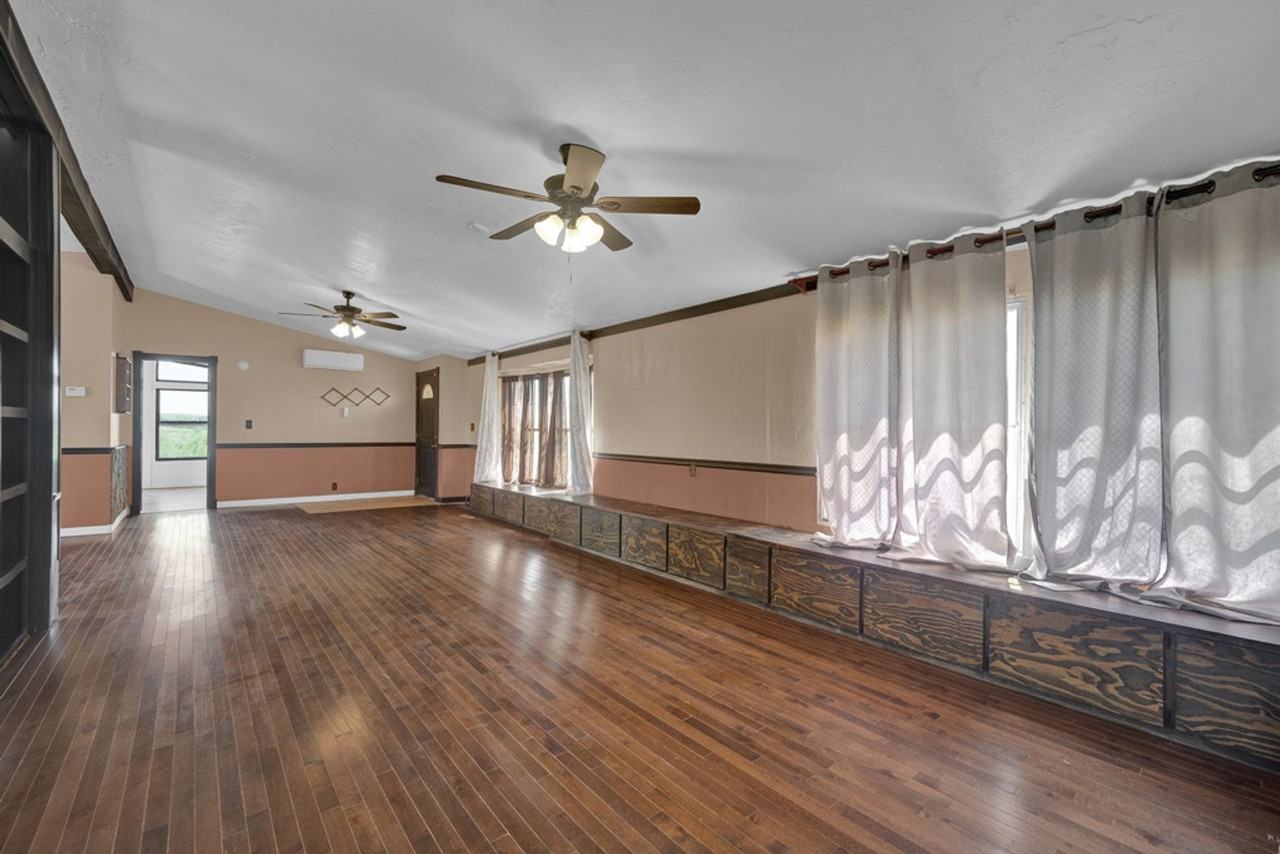 3600 Marshall Dr - Photo 5 of 29