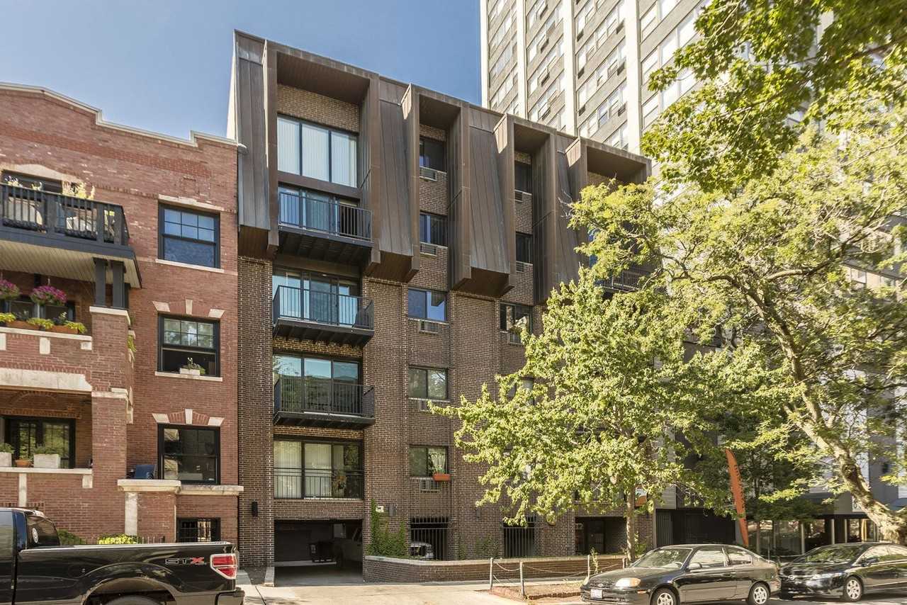 512 W Wrightwood Ave #3A