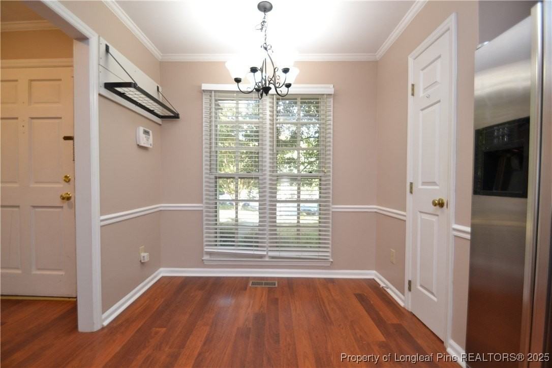 121 Planetree Ln - Photo 5 of 32