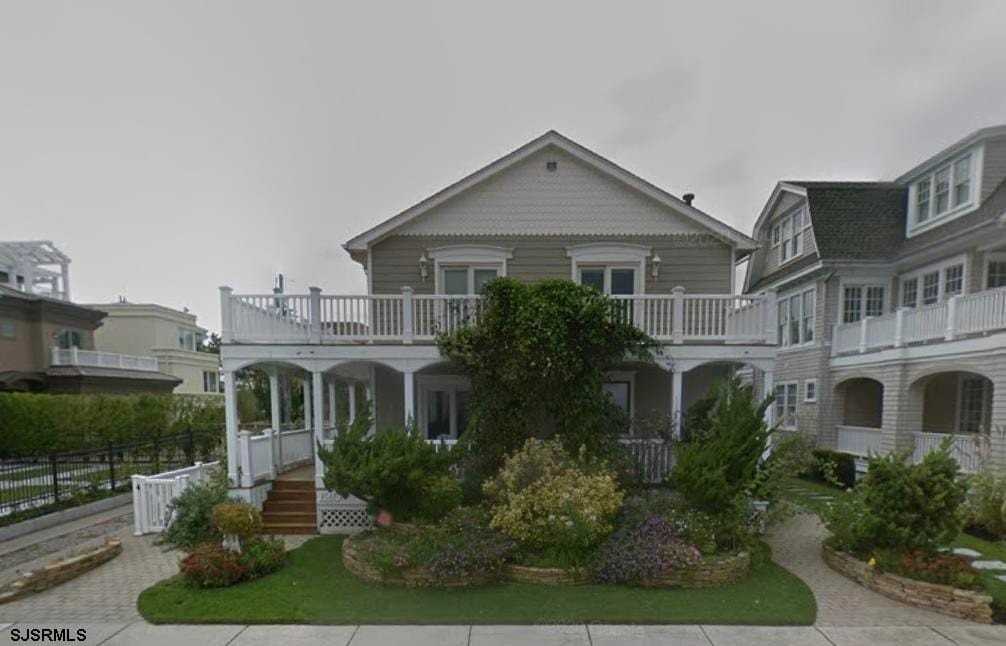 120 S 12th Ave Ave - Photo 2 of 15