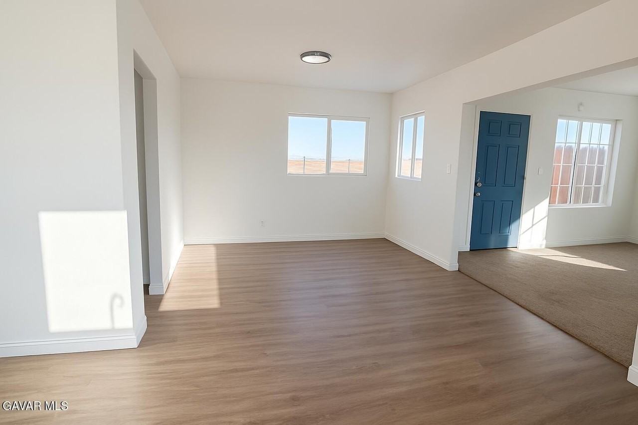 8445 Gaskell Rd - Photo 4 of 13