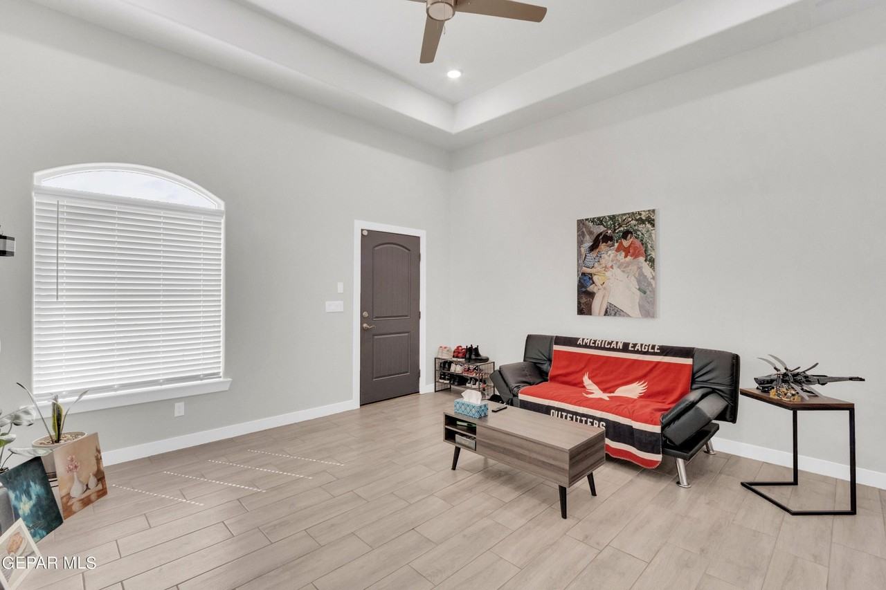 15029 Concept Ct - Photo 3 of 25