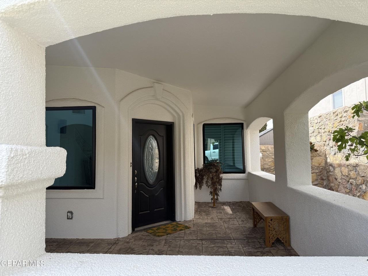 1605 Playa Del Sol Drive - Photo 3 of 29