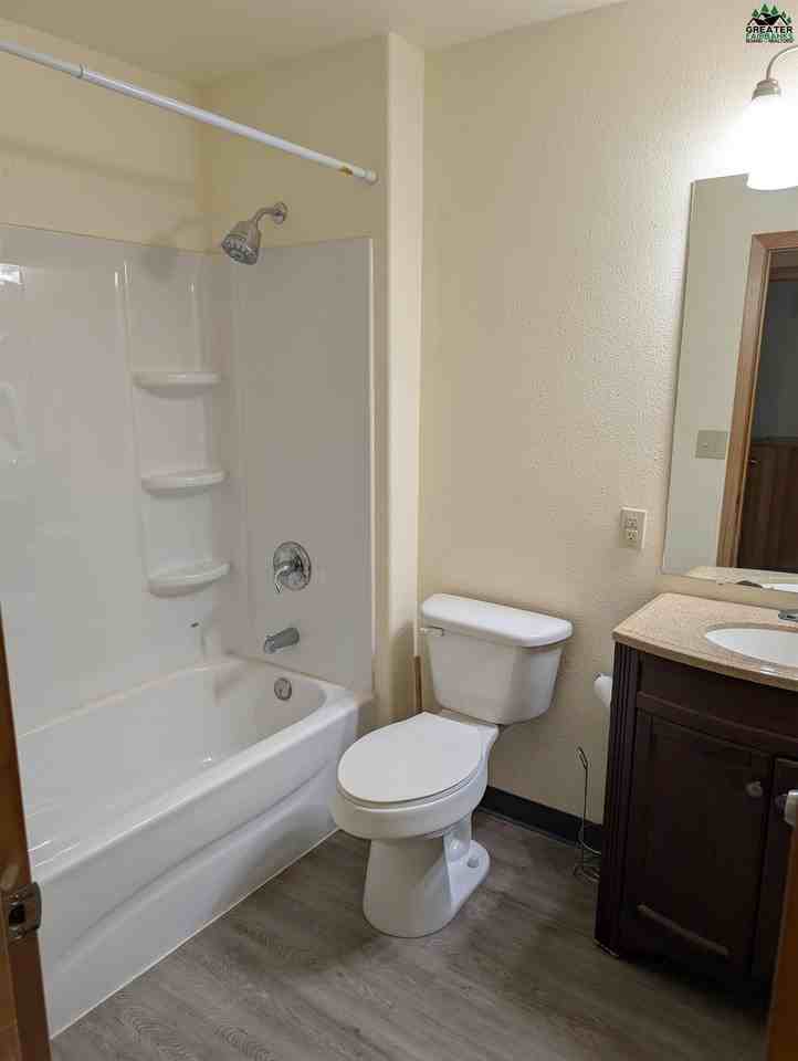 3022 Barrow St #1 - Photo 7 of 9