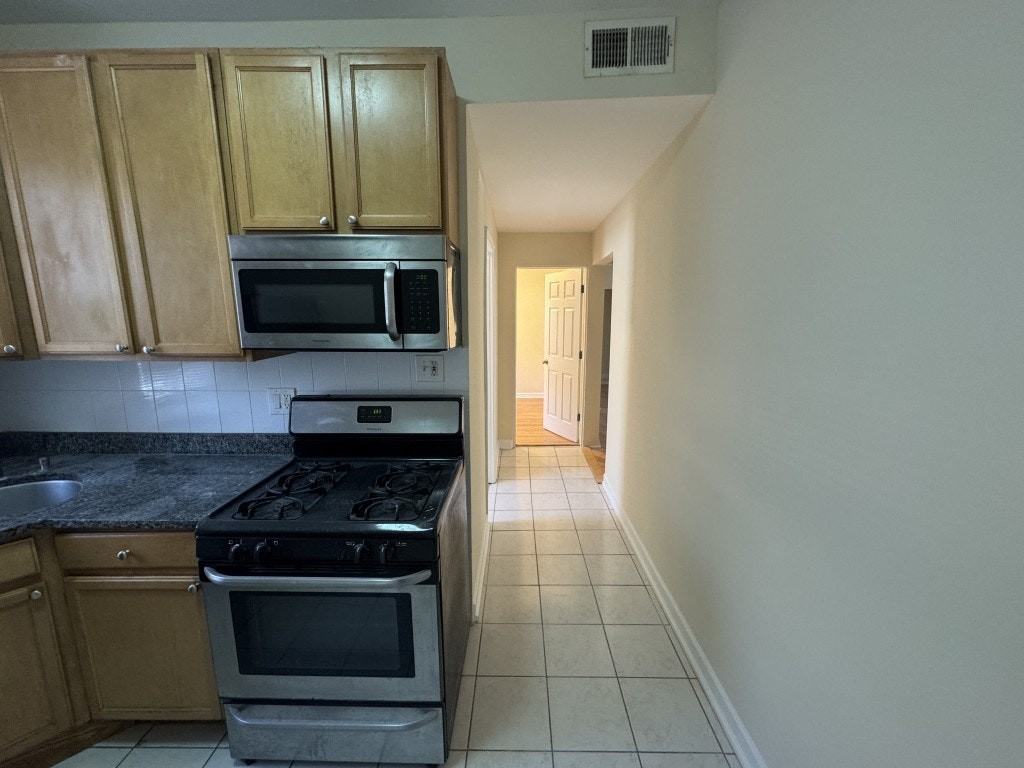 3436 West Leland Avenue, Unit 1W - Photo 2 of 13