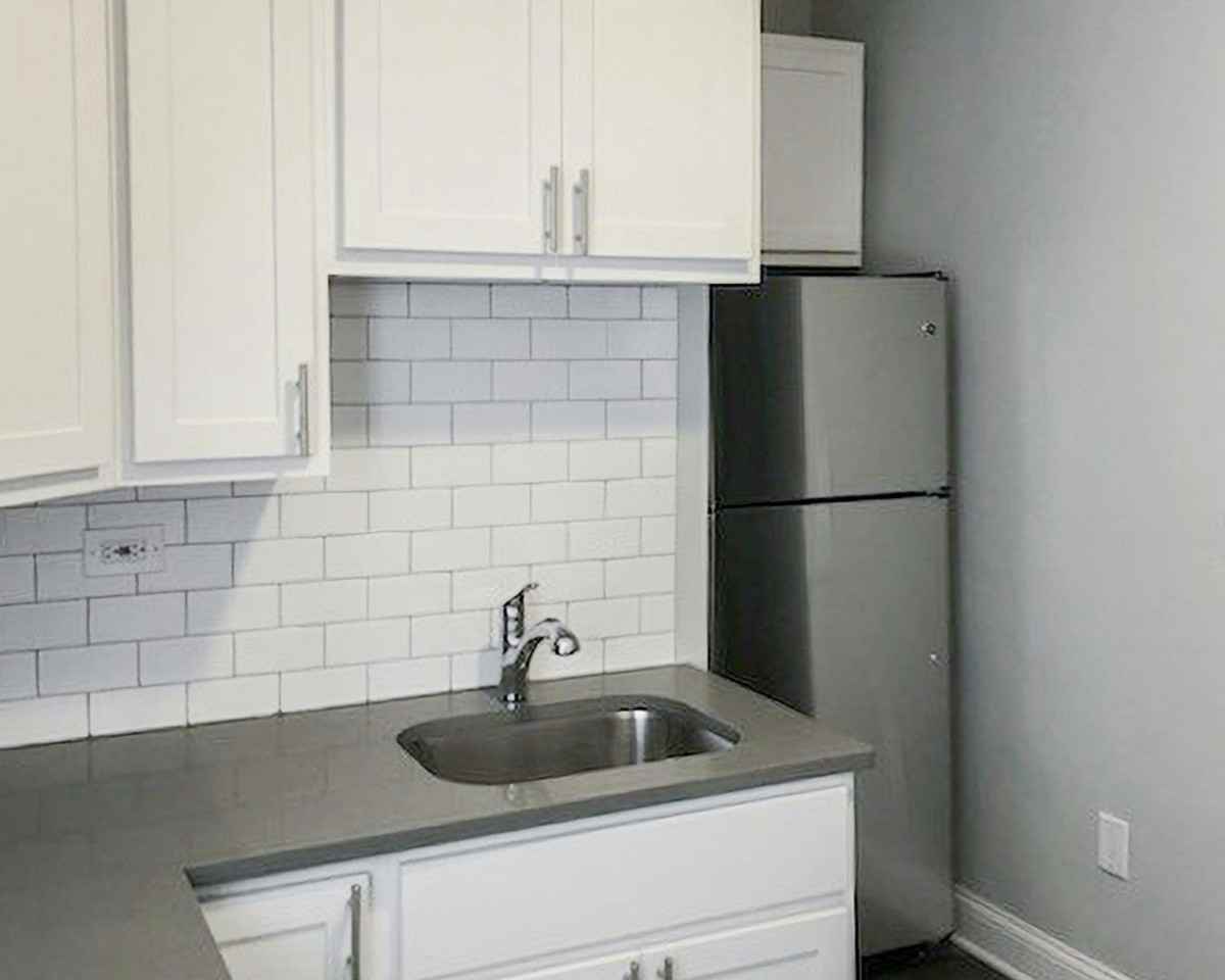 1934 West Winona Street, Unit 3 - Photo 2 of 11