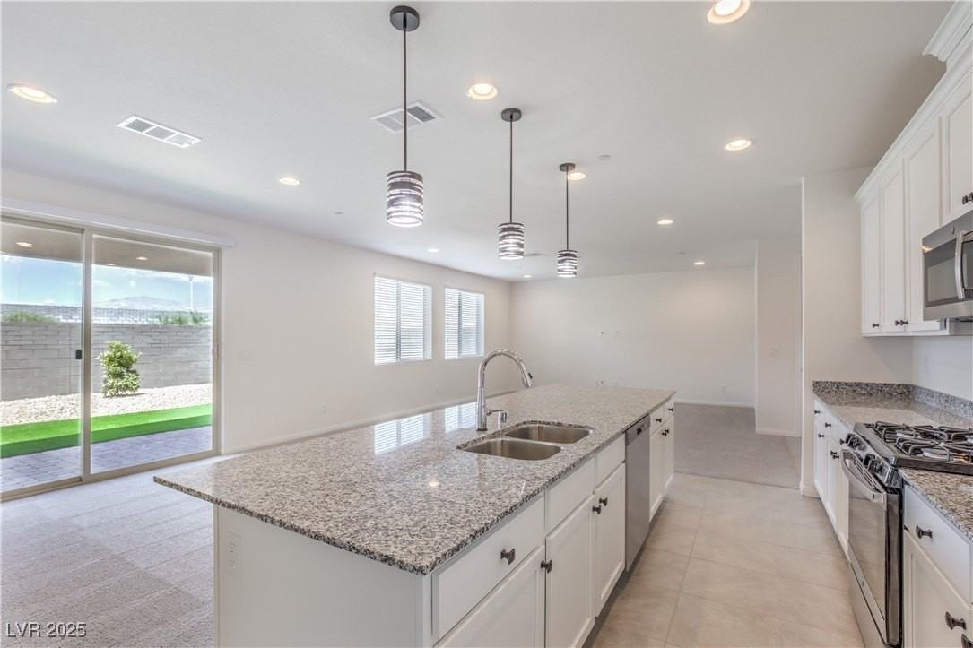 9318 Copernicus Ave - Photo 7 of 34