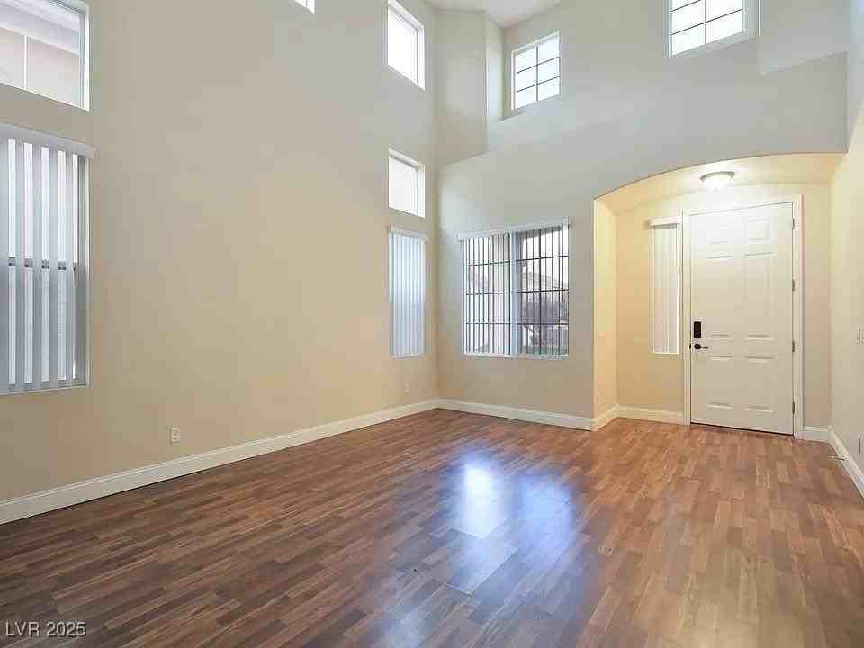 3421 Sun Rhythm St - Photo 4 of 39