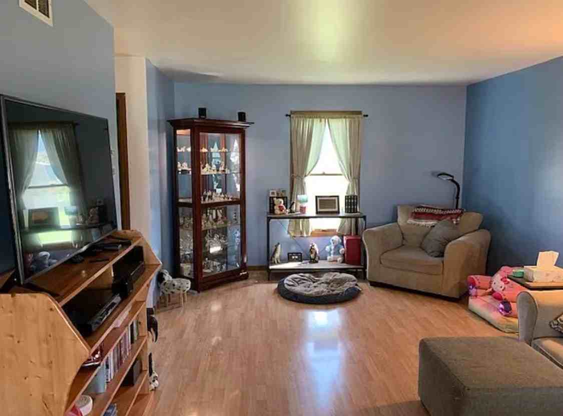 3272 Cathy Drive - Photo 3 of 15