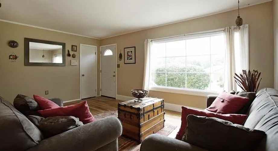 14807 Ashdale Avenue - Photo 2 of 16