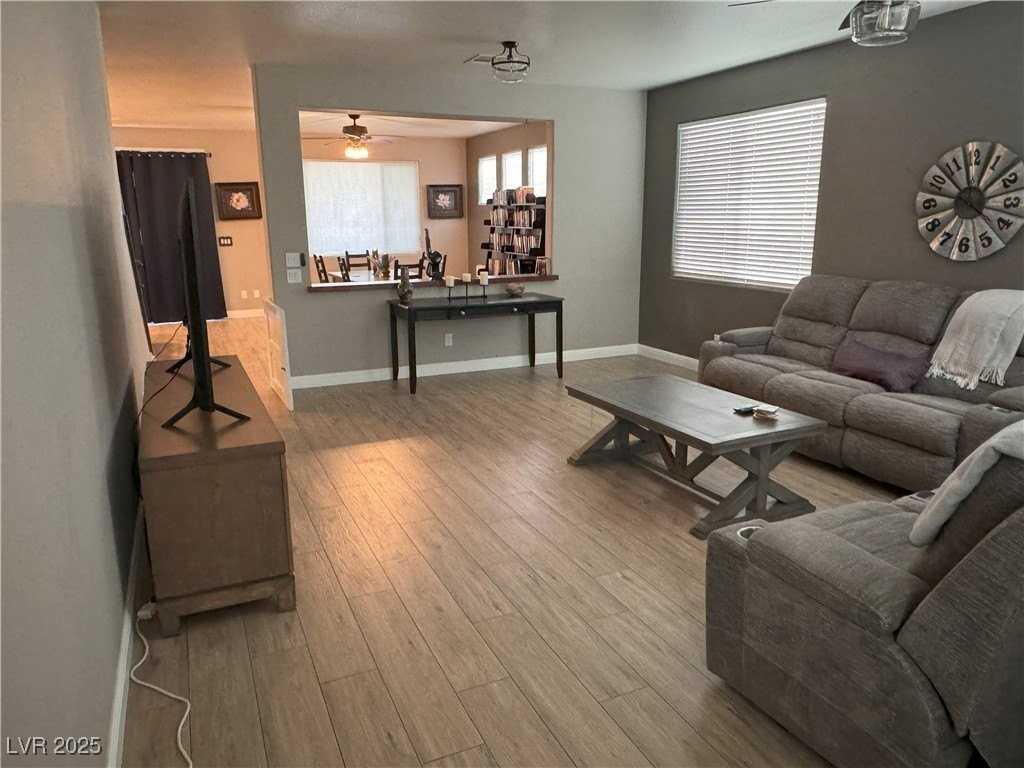 2732 Port Lewis Avenue - Photo 6 of 28