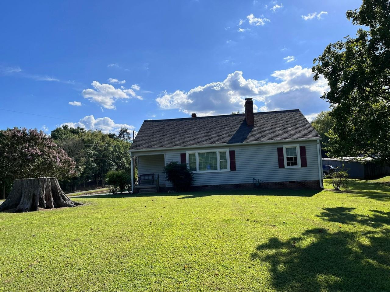 2155 Lacy Holt Road - Photo 2 of 24