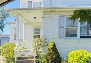 608 Oak St #1 - Photo 1 of 1