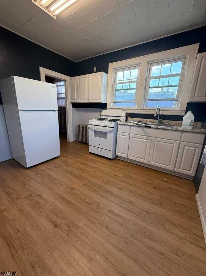 313 Ashton Ave #2 - Photo 5 of 8