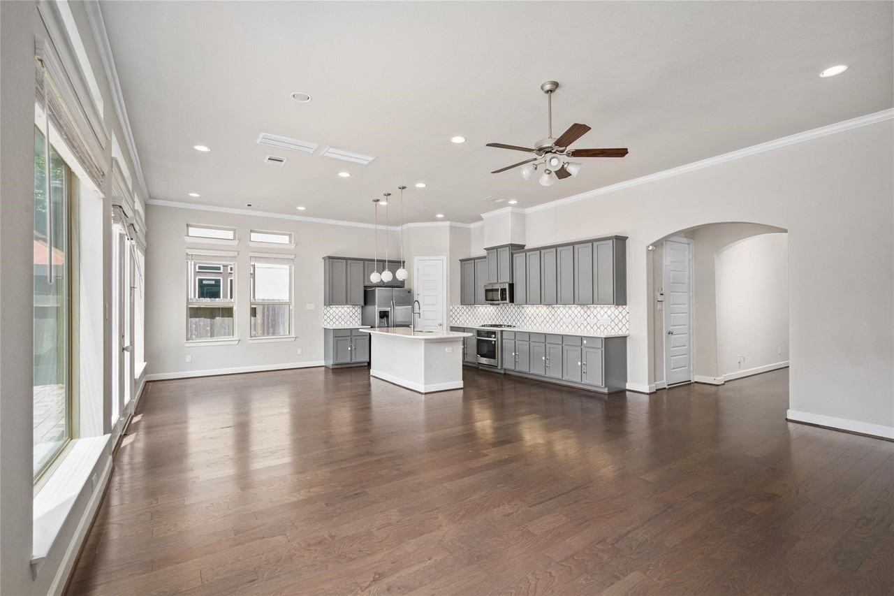 927 S Lacey Garden Loop - Photo 3 of 23