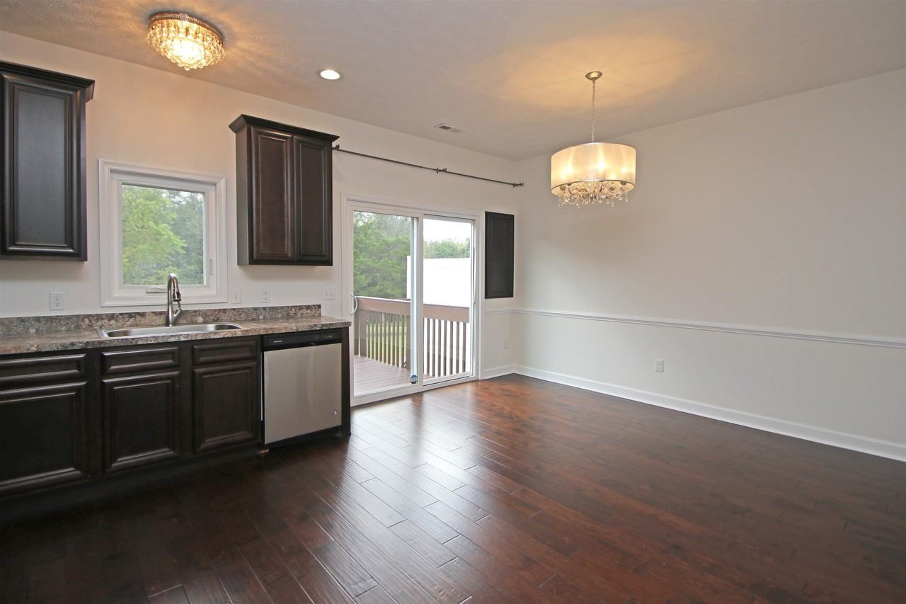 186 Cedar Point Ln - Photo 4 of 21