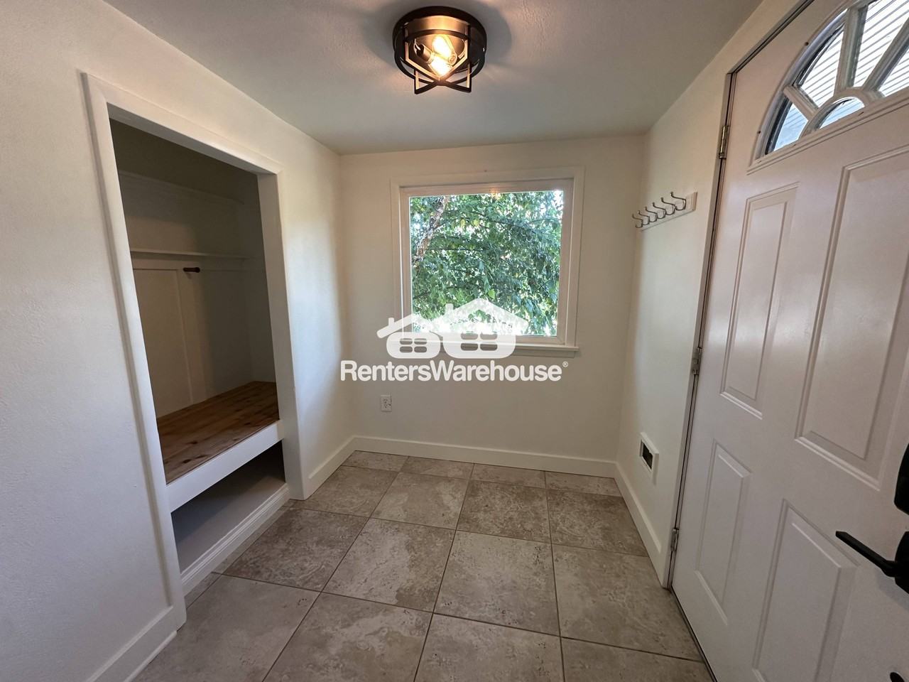 3410 N Monroe St - Photo 3 of 25