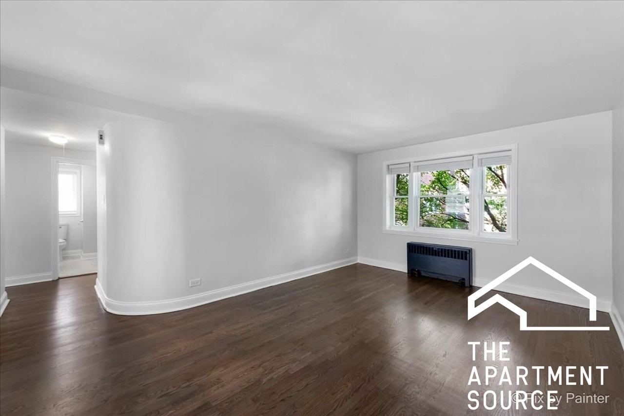 2715 W Berwyn Ave #1 - Photo 7 of 15