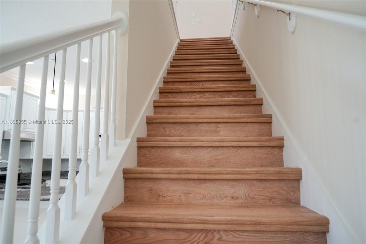 8282 Tavistock Lakes Blvd - Photo 5 of 30