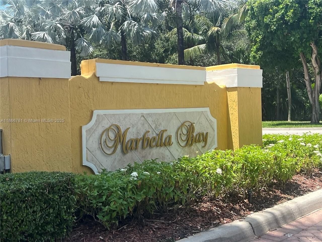 4287 Ne 9th St - Photo 2 of 25