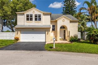 10931 Sw 10th Pl #0 - Photo 1 of 1
