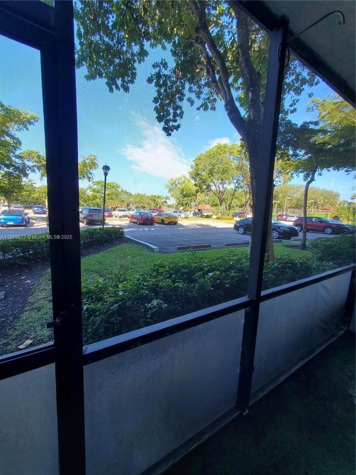 5550 Nw 44th St #111B - Photo 3 of 22