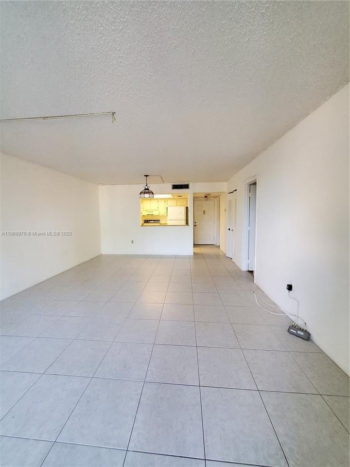 5550 Nw 44th St #111B - Photo 4 of 22