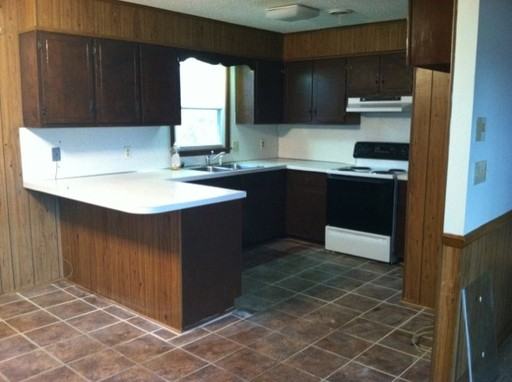 2611 Oak Ridge Rd - Photo 2 of 4