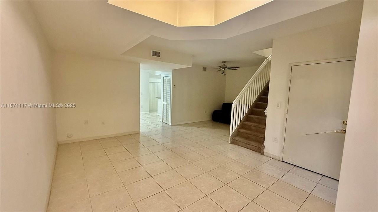 10150 Sw 88th St #106 - Photo 4 of 15